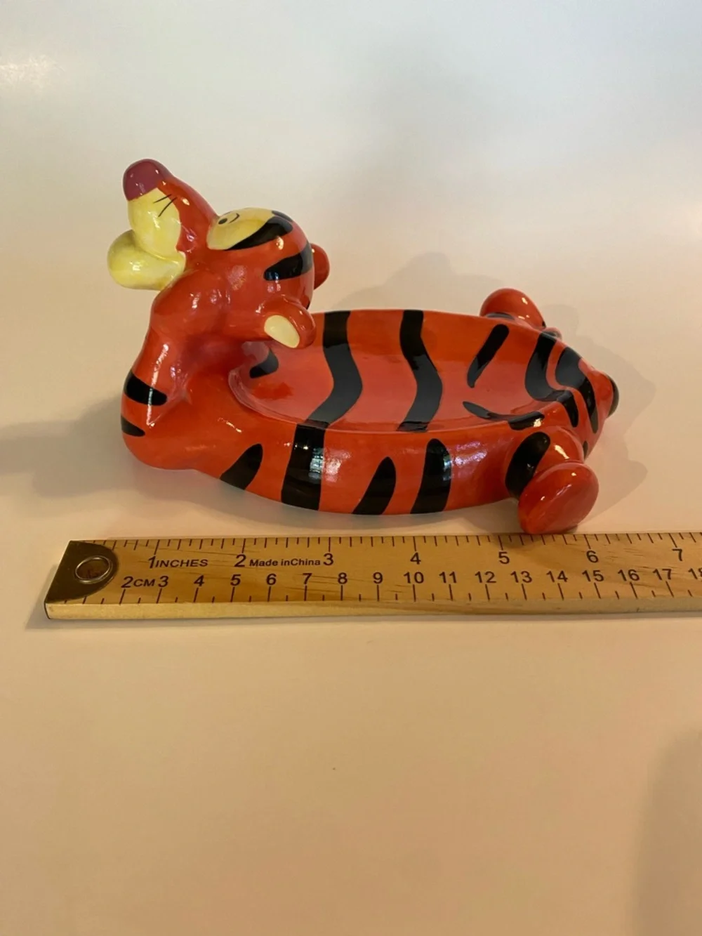 Vintage Disney Tigger Ceramic Soap Dish Trinket Tray Pooh & Friends Hand Painted